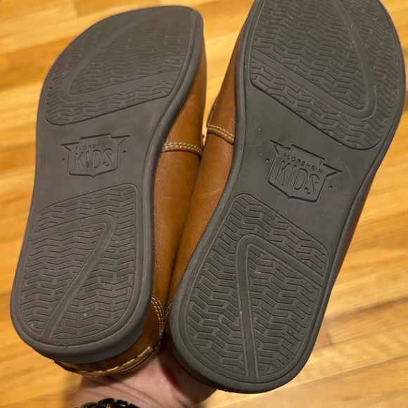 Florsheim Men's Tan Leather Slip-Ons - Picture 4 of 5